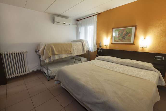 Imagen de la habitación del Hotel Alegret. Foto 6