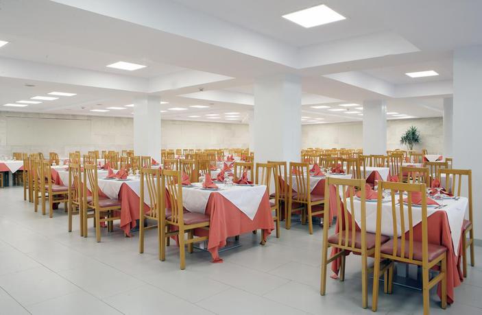 Imagen del bar/restaurante del Hotel Alegria Fenals Mar. Foto 8