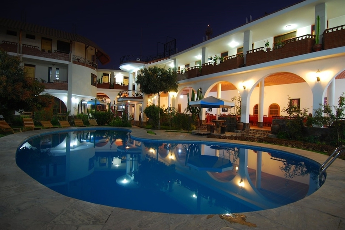 Imagen de la piscina del Hotel Alegria Nasca. Foto 15