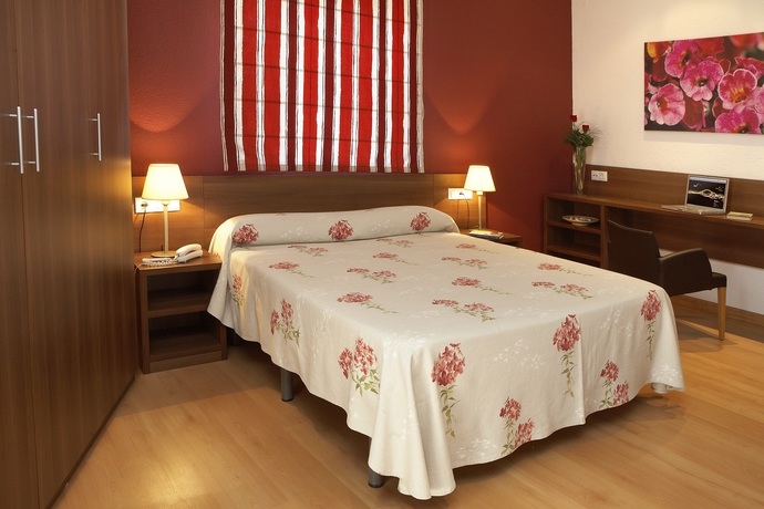 Imagen de la habitación del Hotel Alegria Plaza Paris. Foto 5