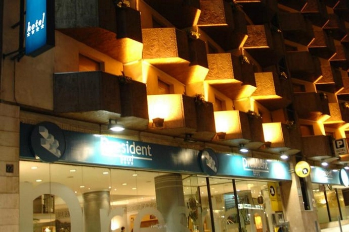 Imagen general del Hotel Alegria President. Foto 8