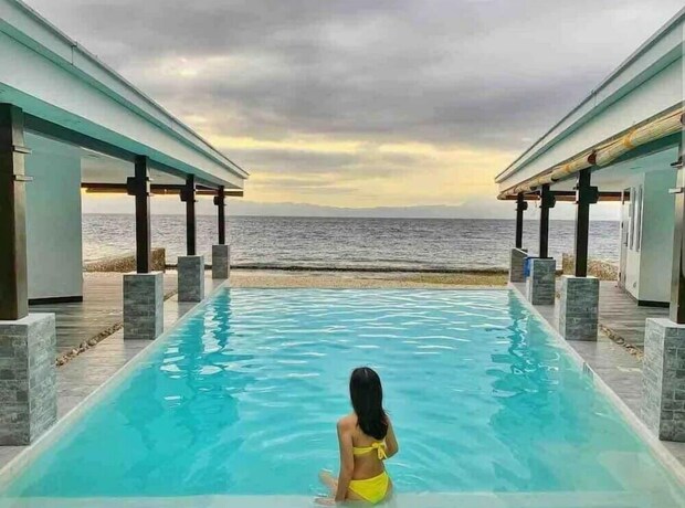 Imagen de la piscina del Hotel Alegria Water Front Beach House. Foto 30