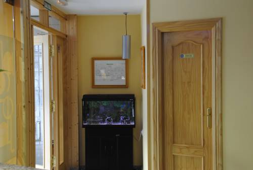 Imagen de la habitación del Hotel Alegría, Baños de Montemayor. Foto 7