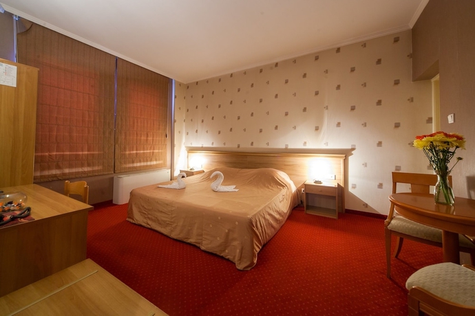 Imagen de la habitación del Hotel Alegro. Foto 5