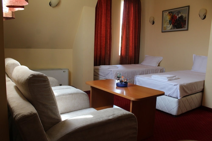 Imagen de la habitación del Hotel Alegro, Veliko Tarnovo. Foto 3