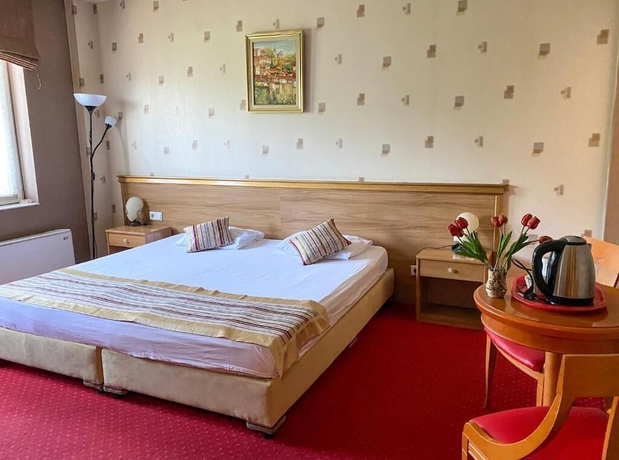 Imagen de la habitación del Hotel Alegro, Veliko Tarnovo. Foto 16