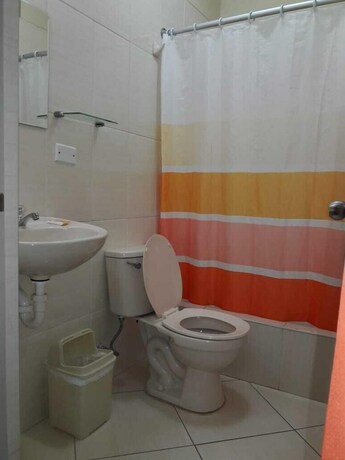 Imagen de la habitación del Hotel Alejandra, Chiclayo. Foto 22