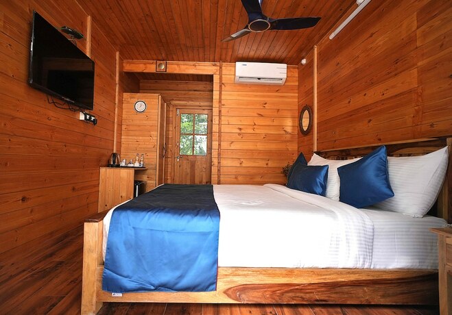 Imagen de la habitación del Hotel Alekhya Suites. Foto 19