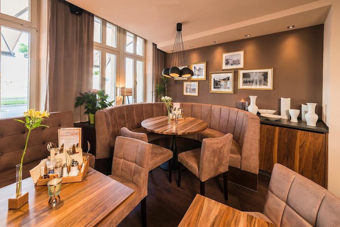 Imagen del bar/restaurante del Hotel Alekto. Foto 4