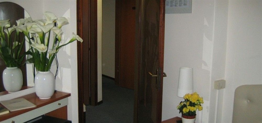 Imagen de la habitación del Hotel Alemagna. Foto 4