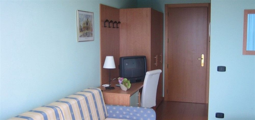 Imagen de los interiores del Hotel Alemagna. Foto 6