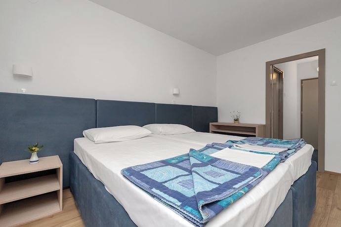 Imagen de la habitación del Hotel Alemaris Resort. Foto 7