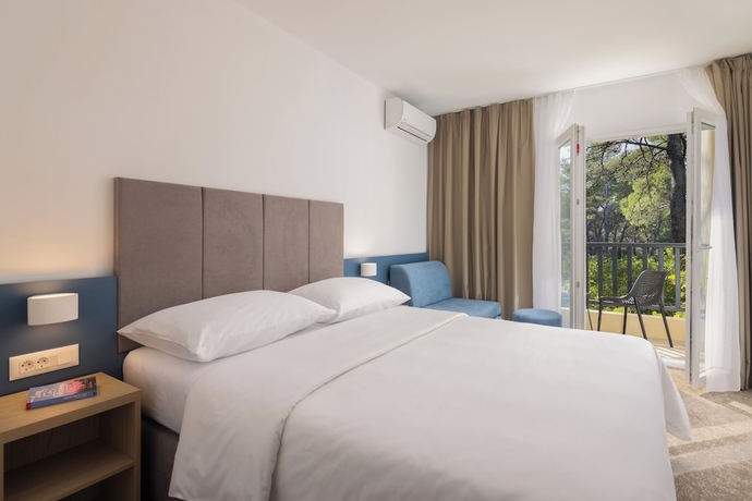 Imagen de la habitación del Hotel Alemaris Resort. Foto 11