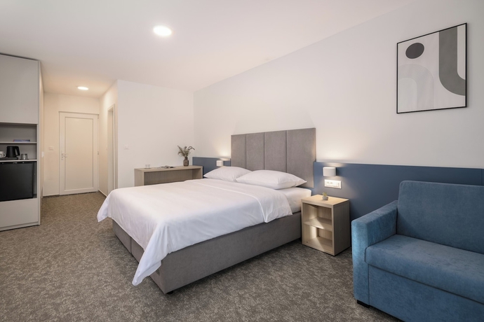 Imagen de la habitación del Hotel Alemaris Resort. Foto 14