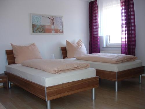 Imagen de la habitación del Hotel Alena. Foto 10