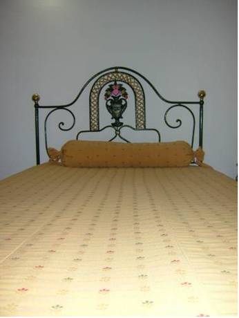 Imagen de la habitación del Hotel Alentejano Low Cost. Foto 9