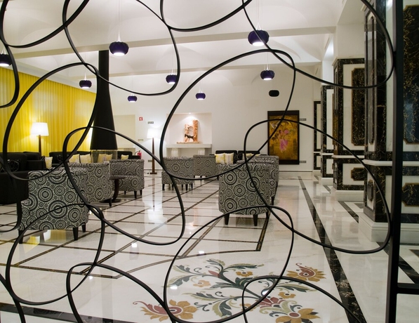 Imagen de los interiores del Hotel Alentejo Marmoris and Spa, A Small Luxury Of The World. Foto 19