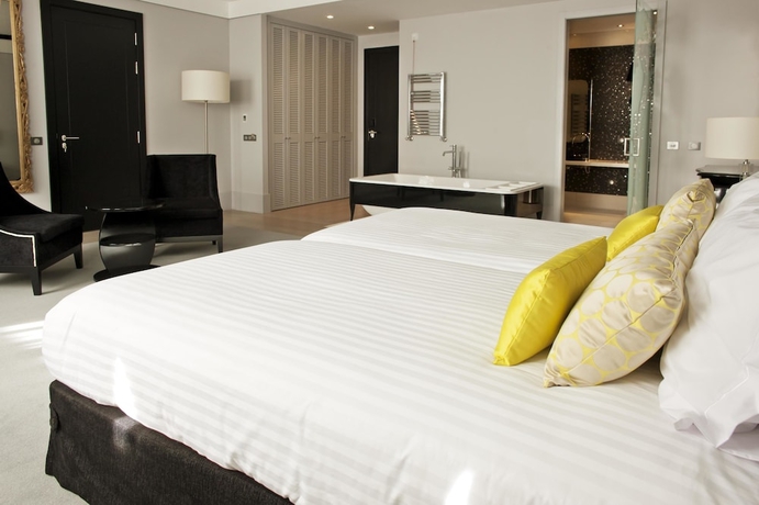 Imagen de la habitación del Hotel Alentejo Marmoris and Spa, A Small Luxury Of The World. Foto 13