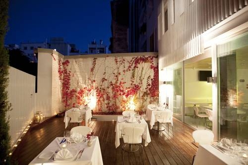 Imagen de los interiores del Hotel Alenti Sitges and Restaurant. Foto 16