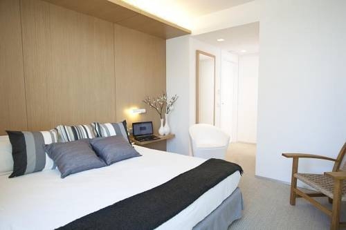 Imagen del bar/restaurante del Hotel Alenti Sitges and Restaurant. Foto 8