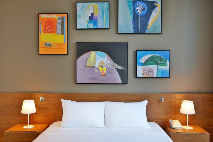 Imagen de la habitación del Hotel Aleph Doha Residences, Curio Collection By Hilton. Foto 8