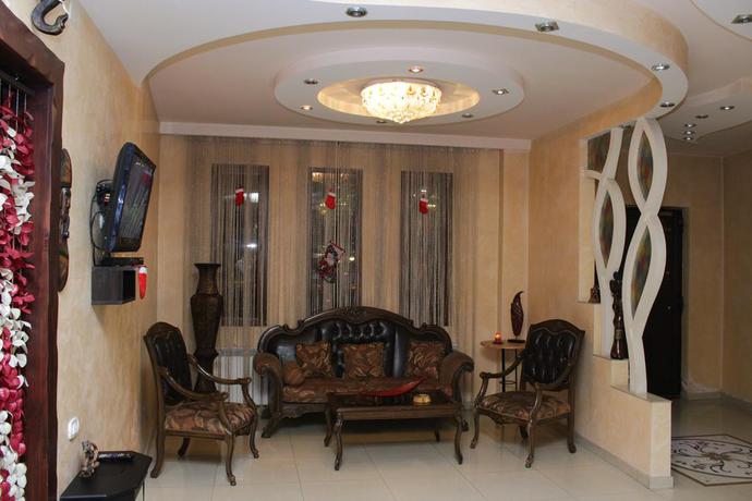 Imagen de los interiores del Hotel Aleppo, Erev&aacute;n. Foto 10