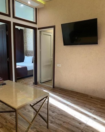 Imagen de la habitación del Hotel Aleppo, Erev&aacute;n. Foto 11