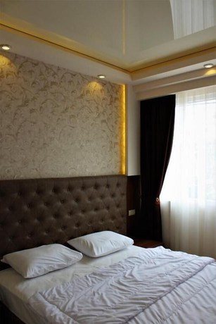 Imagen de la habitación del Hotel Aleppo, Erev&aacute;n. Foto 18