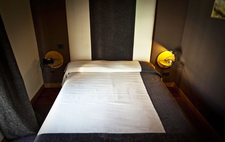 Imagen de la habitación del Hotel Aleramo. Foto 11