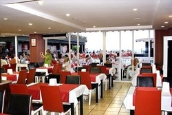 Imagen del bar/restaurante del Hotel Aleria Belport Beach, BELDIBI. Foto 6