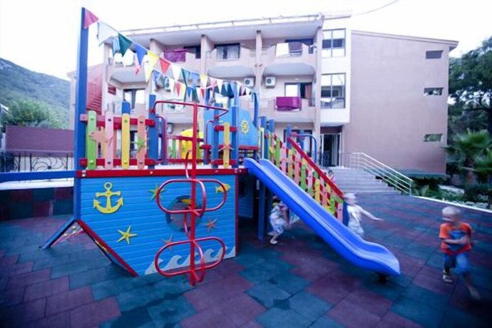 Imagen de los exteriores del Hotel Aleria Belport Beach, BELDIBI. Foto 8