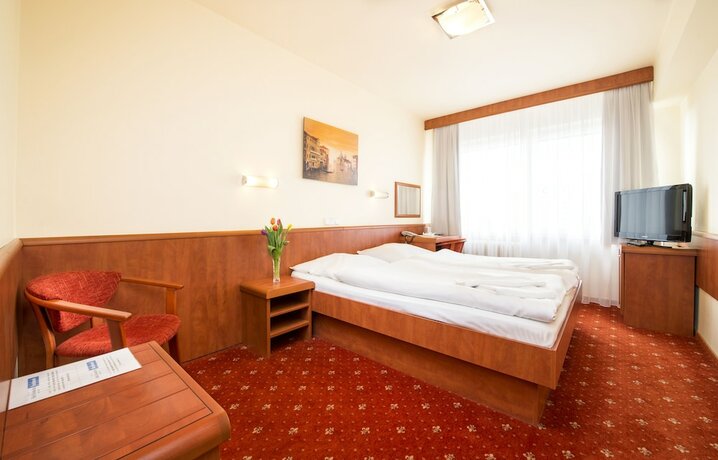 Imagen de la habitación del Hotel Alessandria. Foto 20