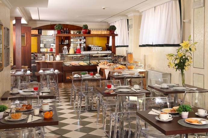 Imagen del bar/restaurante del Hotel Alessandrino. Foto 4