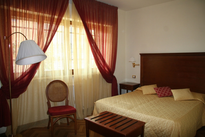 Imagen de la habitación del Hotel Alessandro Della Spina. Foto 10