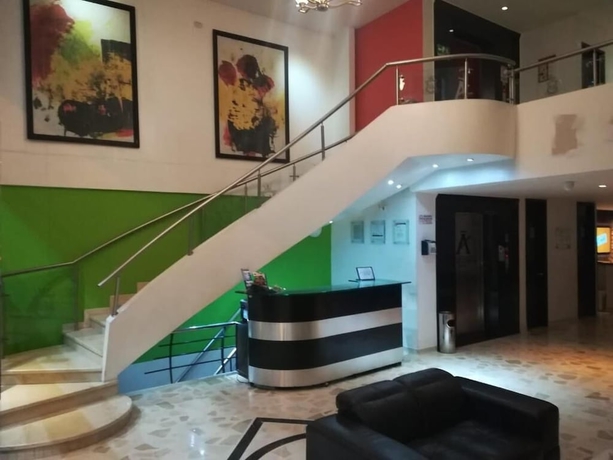 Imagen de los interiores del Hotel Alessio. Foto 19
