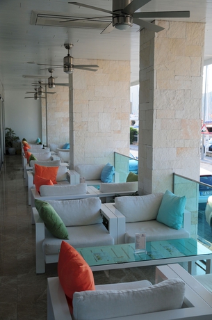 Imagen de los interiores del Hotel Alesta Yacht. Foto 15