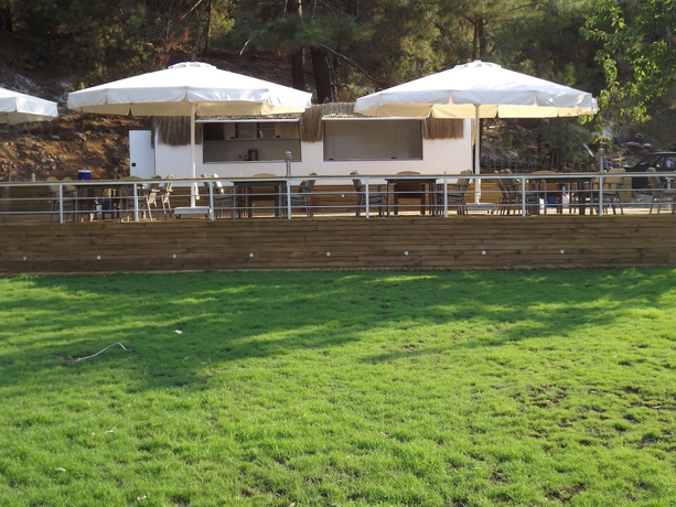 Imagen de los exteriores del Hotel Alesta Yacht. Foto 9