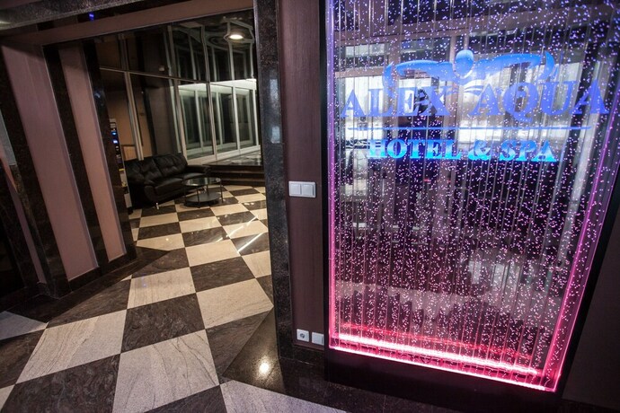 Imagen de los interiores del Hotel Alex Aqua. Foto 34