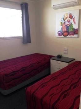 Imagen de la habitación del Hotel Alex Beach Cabins. Foto 5