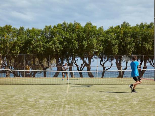 Imagen general del Hotel Alex Beach Hotel - Bungalows. Foto 2