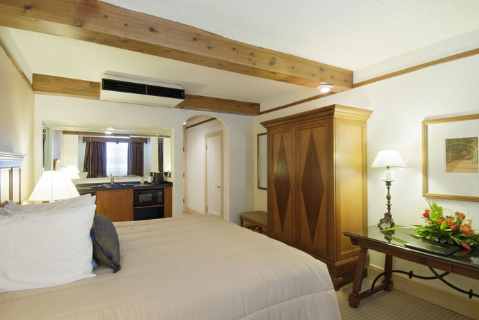 Imagen de la habitación del Hotel Alex Johnson Rapid City, Curio Collection By Hilton. Foto 6