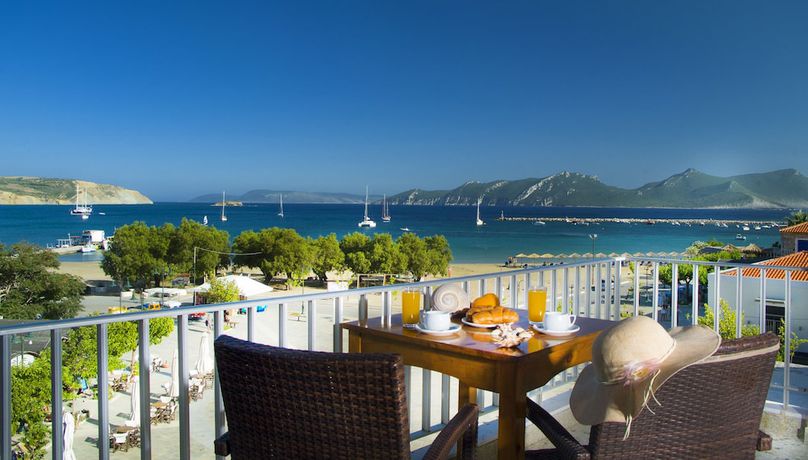 Imagen general del Hotel Alex, Methoni Municipal Unit. Foto 1