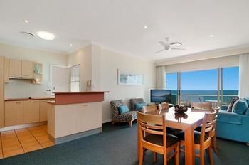 Imagen de la habitación del Hotel Alex Seaside Resort. Foto 5