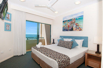 Imagen de los interiores del Hotel Alex Seaside Resort. Foto 13