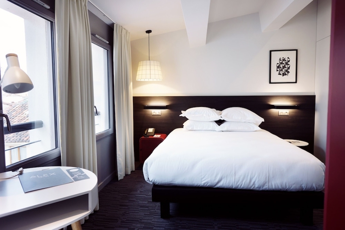 Imagen de la habitación del Hotel Alex and Spa. Foto 13