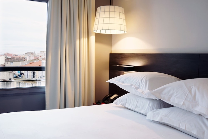 Imagen de la habitación del Hotel Alex and Spa. Foto 15