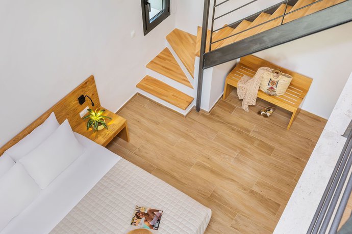 Imagen de la habitación del Hotel AlexMare Fourka. Foto 2