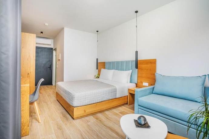 Imagen de la habitación del Hotel AlexMare Fourka. Foto 5
