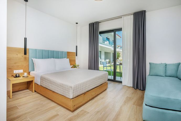 Imagen de la habitación del Hotel AlexMare Fourka. Foto 13