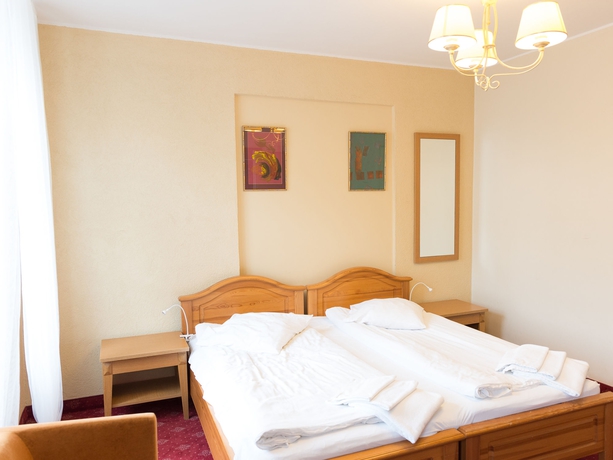 Imagen de la habitación del Hotel Alexa Old Town. Foto 6